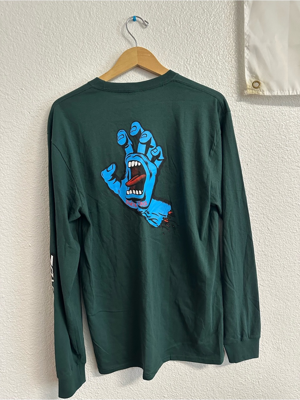 Santa Cruz Screaming Hand Green Long Sleeve Skateboard Shirt
